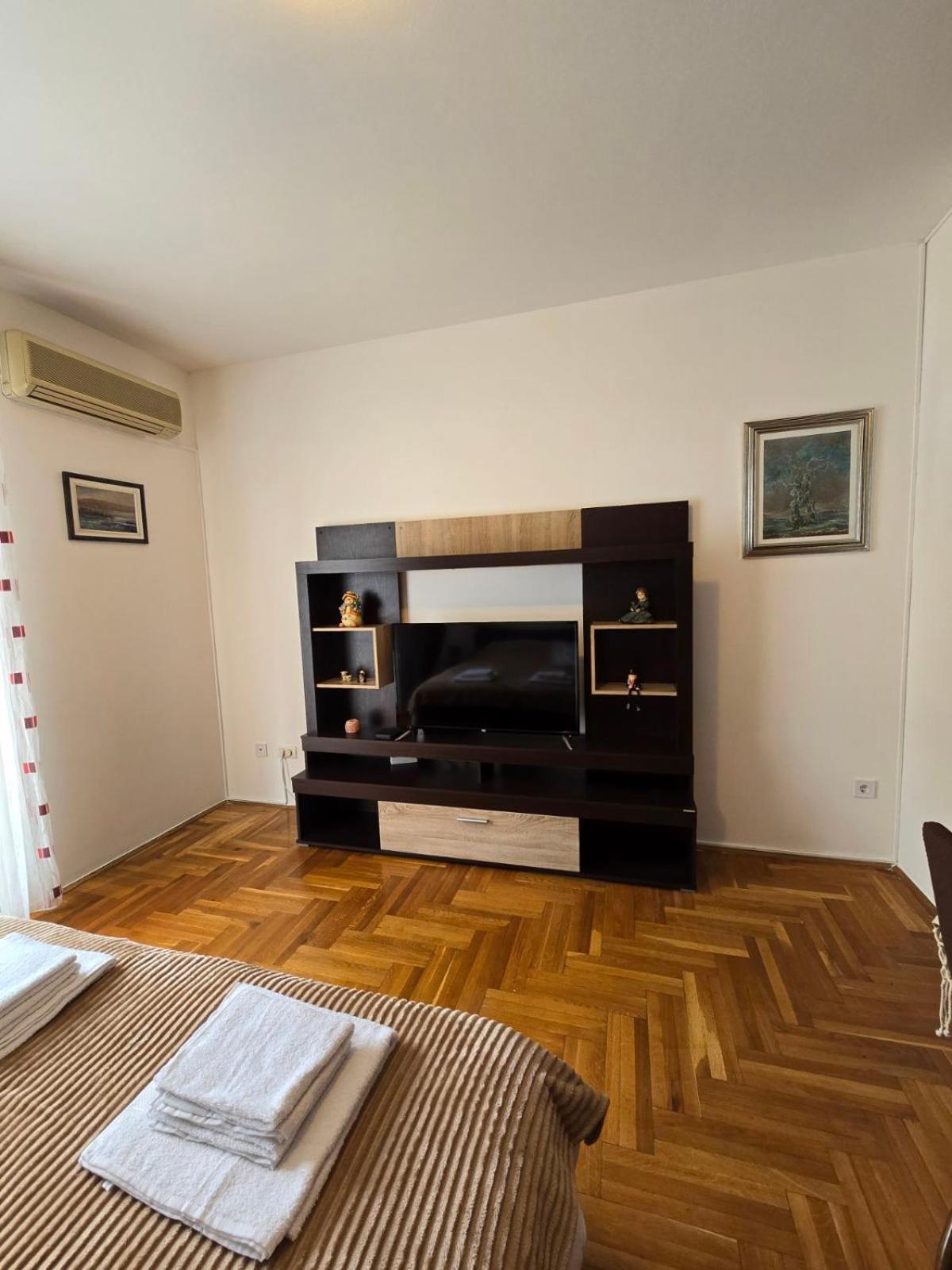 Laki Apartment Podgorica Kültér fotó